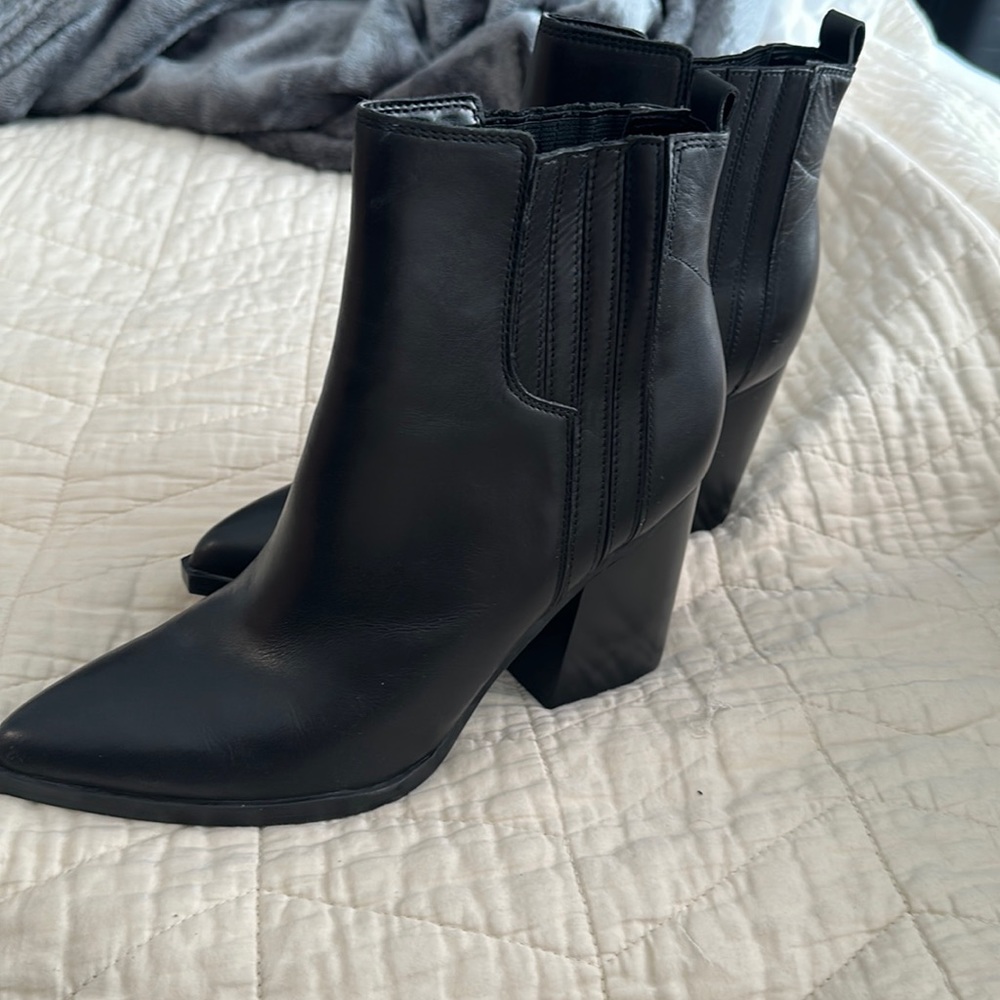 Marc fisher brand new black leather boots